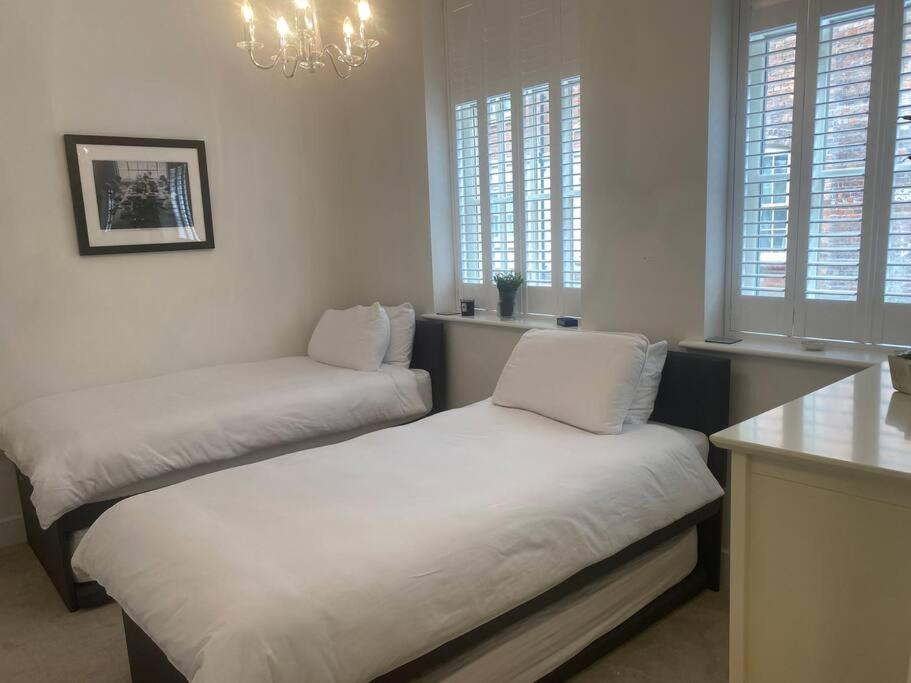 Unrivalled Location - Five Star - Worcester Apartment 外观 照片