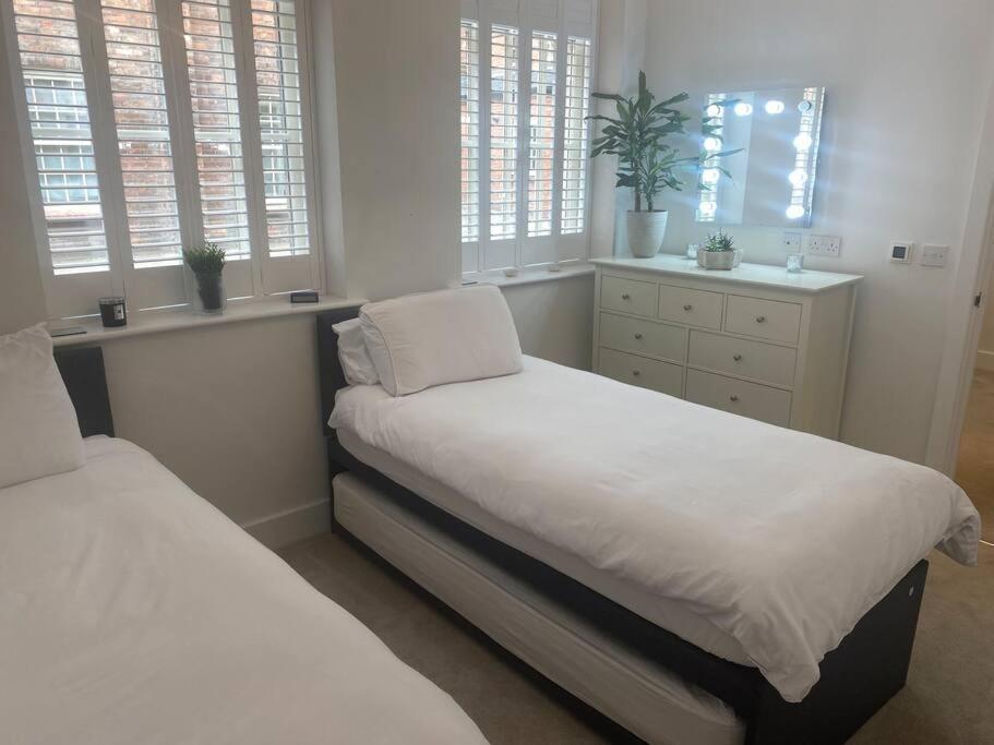 Unrivalled Location - Five Star - Worcester Apartment 外观 照片